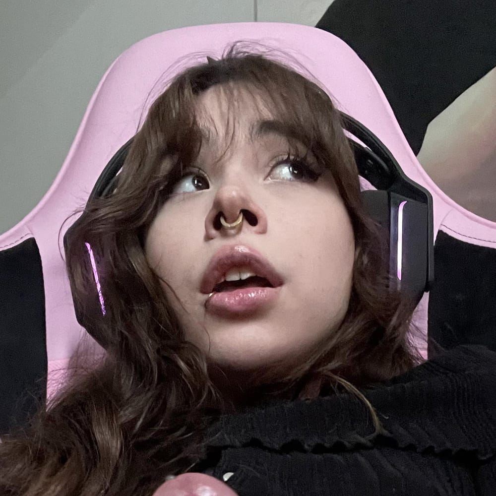 Photo of Usagiii, creator on OnlyFans with exclusive content