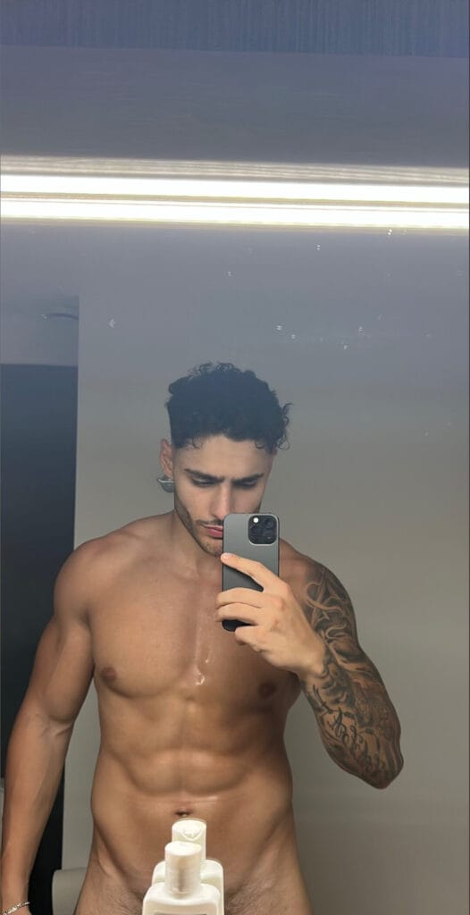 Photo of FitNarad, creator on OnlyFans with exclusive content