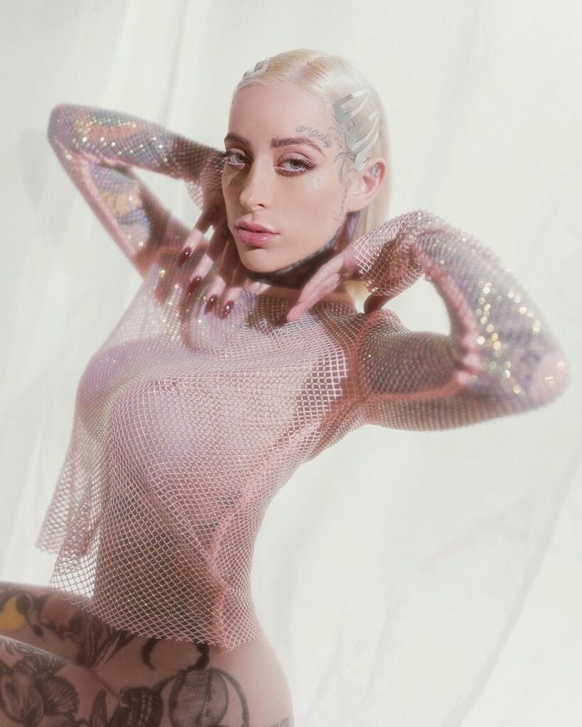 Photo of Kelly Medanie, creator on OnlyFans with exclusive content