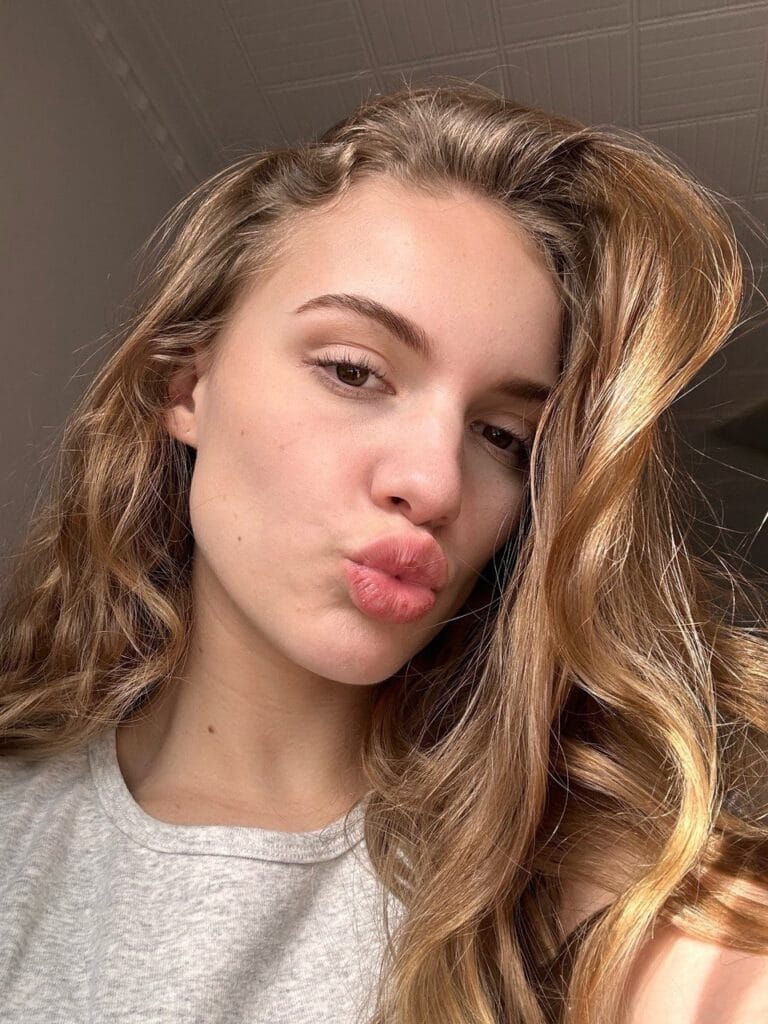 Photo of Maidelyn, creator on OnlyFans with exclusive content