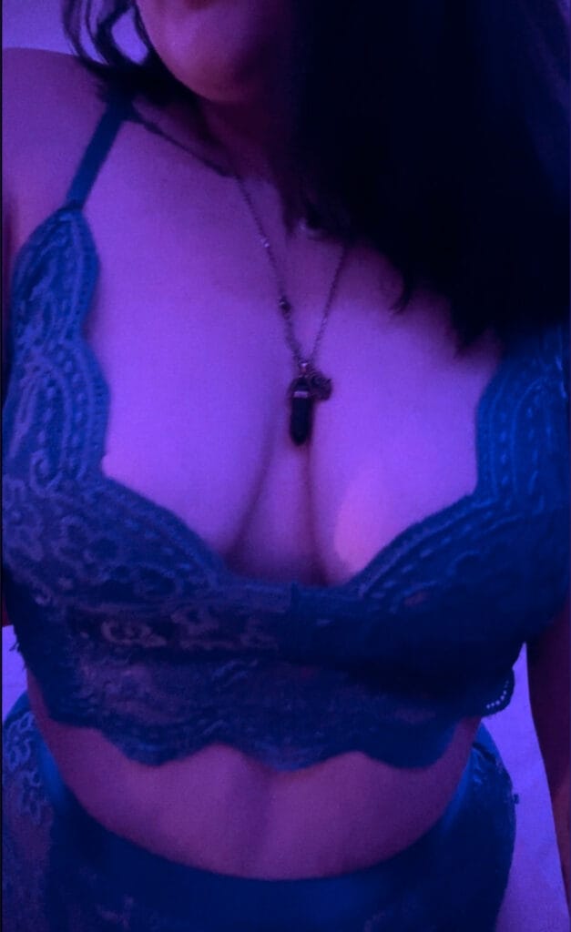 Photo of Olivia Love , creator on OnlyFans with exclusive content