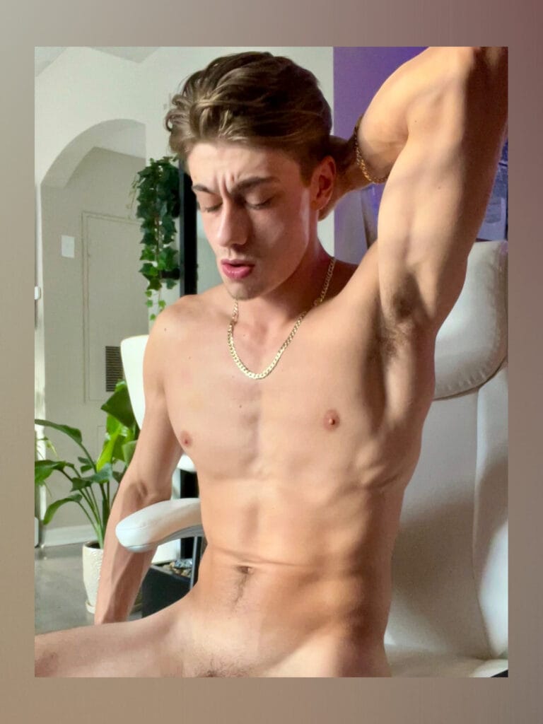 Photo of Christian Claps, creator on OnlyFans with exclusive content