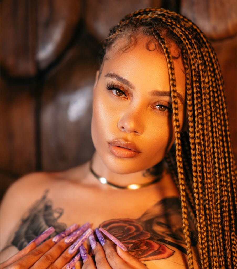 Photo of SARA GOLD FREE, creator on OnlyFans with exclusive content