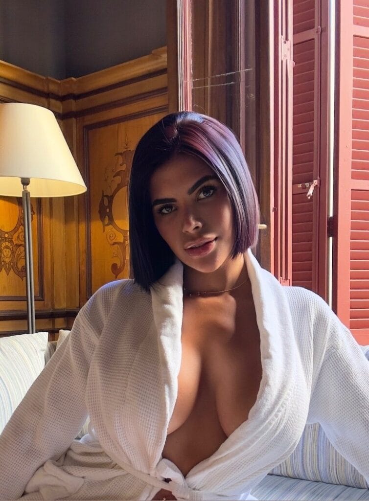 Photo of Sheila Ortega ONLINE  , creator on OnlyFans with exclusive content