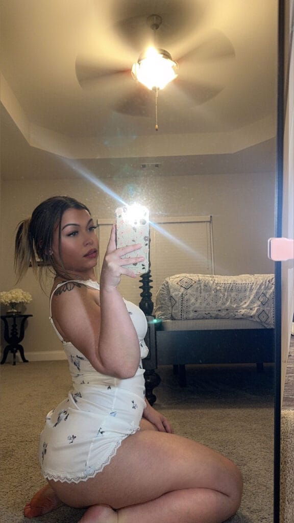 Photo of Riri , creator on OnlyFans with exclusive content