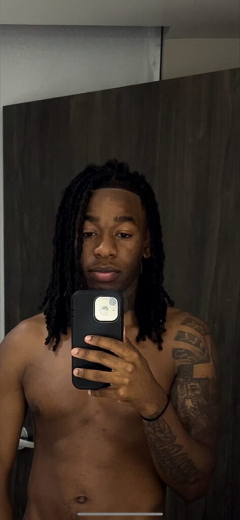 Photo of Vee, creator on OnlyFans with exclusive content